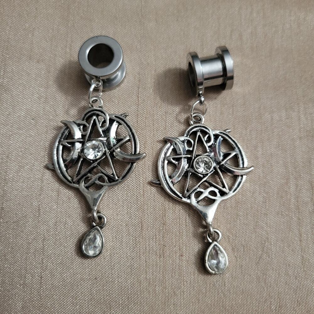 0 gauge (8mm) witchy pentagram moon stainless steel ear tunnels, screw back